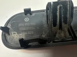 Volkswagen Amarok Mazgāšanas šķidruma smidzinātājs (-i) priekšējam logam 2H0955988