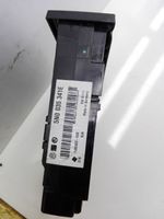 Volkswagen Golf VI USB-pistokeliitin 5N0035342D