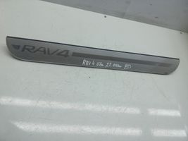 Toyota RAV 4 (XA30) Priekinio slenksčio apdaila (išorinė) 6791142030