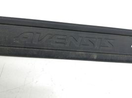 Toyota Avensis T270 Verkleidung Schweller vorne 6791105040