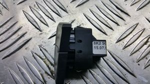 Audi A4 S4 B8 8K Central locking switch button 8K2962108