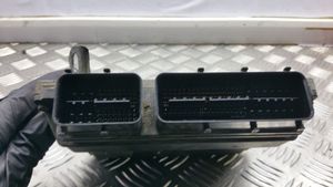 Toyota Avensis T270 Engine control unit/module 8966105D30