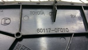 Toyota Corolla Verso AR10 Lokasuojan lista (muoto) 601170F010