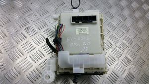 Toyota Avensis T270 Fuse module 8273005150B