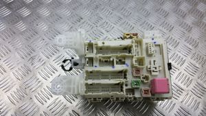 Toyota Avensis T270 Drošinātāju bloks 8273005150B