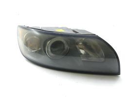 Volvo V50 Lampa przednia 30698894