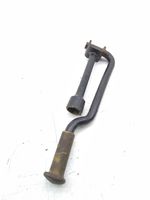 Renault Kangoo I Wheel nut wrench 8200369954