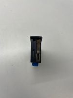 Mercedes-Benz GLE (W166 - C292) USB jungtis A1728202000