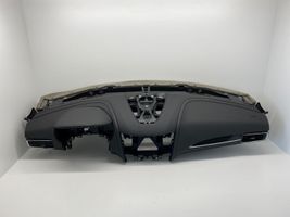 Maserati Levante Armaturenbrett Cockpit 