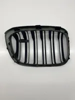 BMW X3M F97 Grille calandre supérieure de pare-chocs avant 9501170