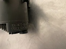 Tesla Model S Sähköinen jäähdytysnesteen apupumppu 106747300f