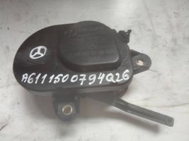 Mercedes-Benz E W210 Actionneur de collecteur d'admission A6111500794Q26