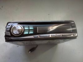 Volkswagen Golf V Radio/CD/DVD/GPS-pääyksikkö CDE9846RM