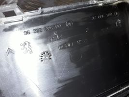 Citroen C4 Grand Picasso Ramka / Moduł bezpieczników 9632229480