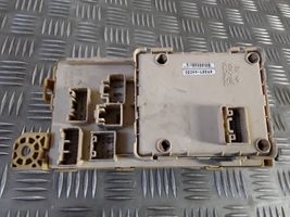 Toyota Avensis Verso Saugiklių blokas 8922144050