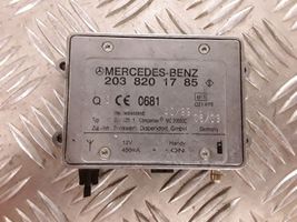 Mercedes-Benz S W220 Antenas pastiprinātājs 2038201785