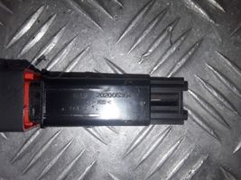 Chevrolet Captiva Hazard light switch 202005304