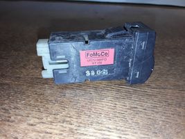 Ford Ranger Przycisk / Pokrętło regulacji świateł UR79666F0