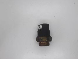 Audi A8 S8 D2 4D Sonde de température de liquide de refroidissement 321959481C