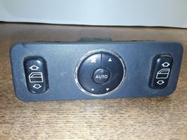 Mercedes-Benz ML W163 Electric window control switch A1638200326