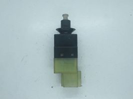 Mercedes-Benz Sprinter W906 Sensor interruptor de luz de marcha atrás A0015456709