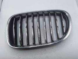 BMW 7 F01 F02 F03 F04 Grille calandre supérieure de pare-chocs avant 51138057089