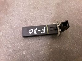 BMW 3 F30 F35 F31 Sensor de temperatura interna 9238085