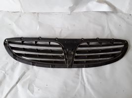 SsangYong Kyron Grille calandre supérieure de pare-chocs avant 7945109000