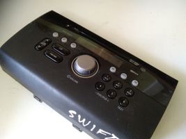 Suzuki Swift Radio/CD/DVD/GPS-pääyksikkö FC028159C