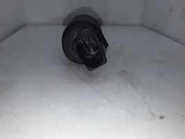 Iveco Daily 35.8 - 9 Pompe de lave-glace de pare-brise 504015670