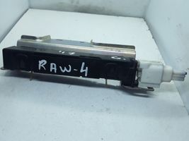 Toyota RAV 4 (XA40) Antena radiowa 8999742010