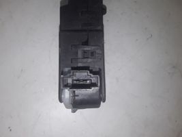 Volvo S40 Motorino del tappo del serbatoio del carburante 30716754