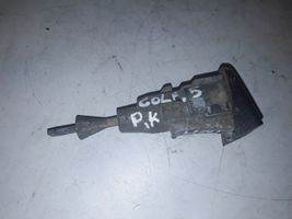 Volkswagen Golf V Serratura portiera anteriore (vicino alla maniglia) 1K5837167168