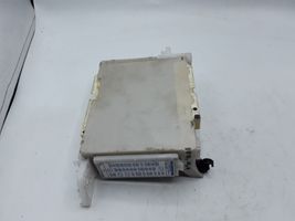 Toyota Yaris Module de fusibles 8273052K40