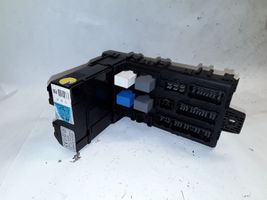 Hyundai Trajet Door central lock control unit/module 954003A212