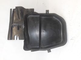 Audi A2 Autres pièces compartiment moteur 6431692501810