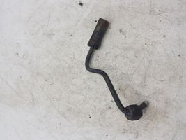 Nissan X-Trail T30 Tuyau d'alimentation conduite de carburant 