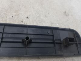 Nissan Primera Garniture de marche-pieds arrière 769B3AV710