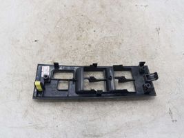 Toyota Corolla Verso E121 Support bouton lève vitre porte avant 742320F010