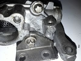 Mercedes-Benz E C207 W207 Pompe à huile A6421810547