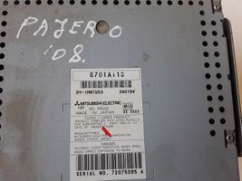 Mitsubishi Pajero Panel / Radioodtwarzacz CD/DVD/GPS 8701A113