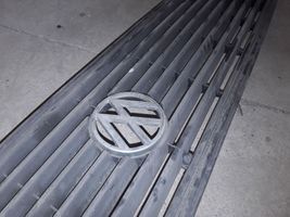 Volkswagen Transporter - Caravelle T3 Grille calandre supérieure de pare-chocs avant 255853652