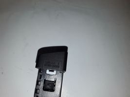 KIA Magentis Interruptor de calefacción del asiento 937002G000