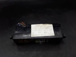 Volkswagen Polo V 6R Module de fusibles 1048305686