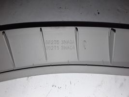 Nissan Leaf I (ZE0) Rivestimento del vano portaoggetti del cruscotto 682353NA0A