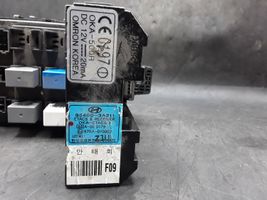 Hyundai Trajet Fuse module 954003A211