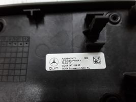 Mercedes-Benz C AMG W204 Kojelaudan hansikaslokeron lista A2046801471
