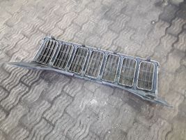 Jeep Grand Cherokee (WK) Grille calandre supérieure de pare-chocs avant 55156814AE