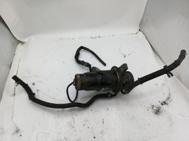 Toyota Avensis T220 Filtre à carburant 30143230002