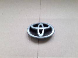 Toyota Corolla Verso E121 Mostrina con logo/emblema della casa automobilistica 7531113171